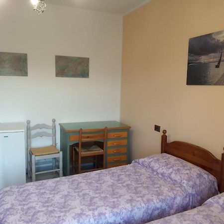 Bed&breakfast Mezzaluna Feletto Esterno foto
