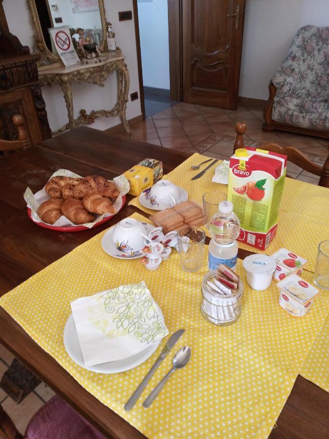 Bed&breakfast Mezzaluna Feletto Esterno foto