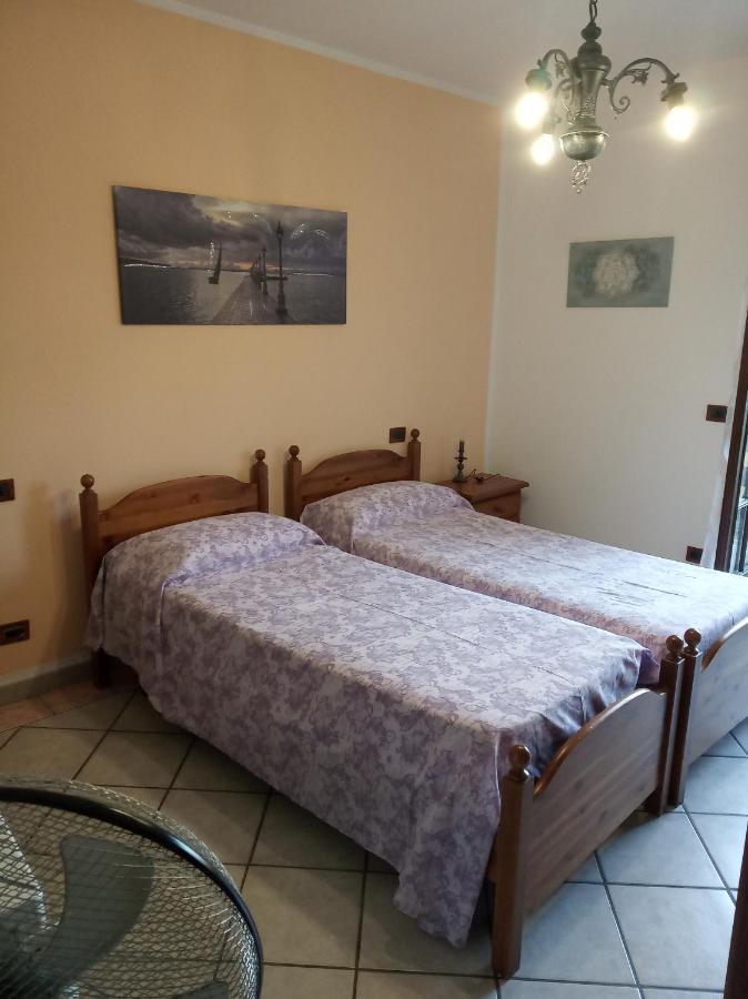 Bed&breakfast Mezzaluna Feletto Esterno foto