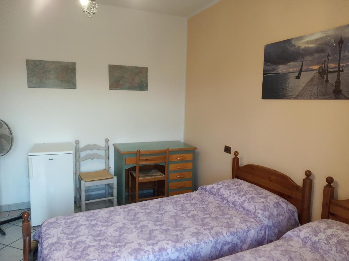 Bed&breakfast Mezzaluna Feletto Esterno foto