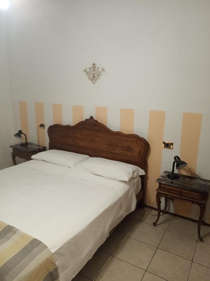Bed&breakfast Mezzaluna Feletto Esterno foto