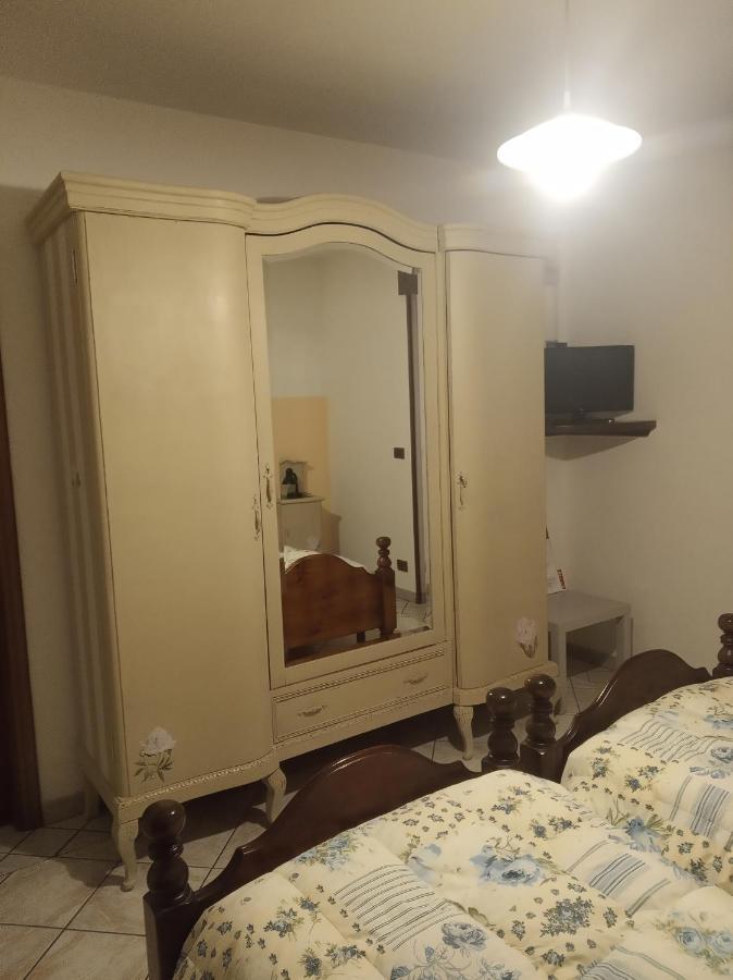 Bed&breakfast Mezzaluna Feletto Esterno foto