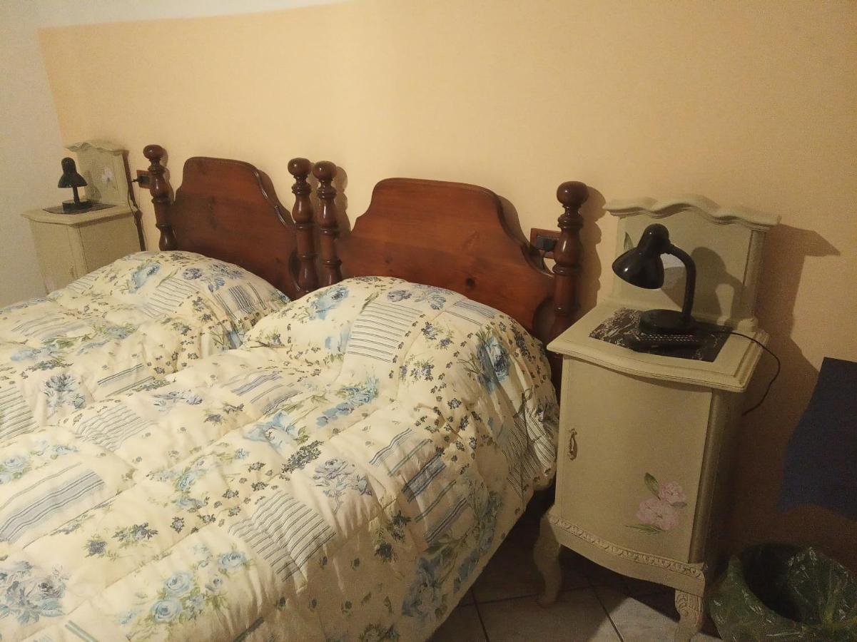 Bed&breakfast Mezzaluna Feletto Esterno foto